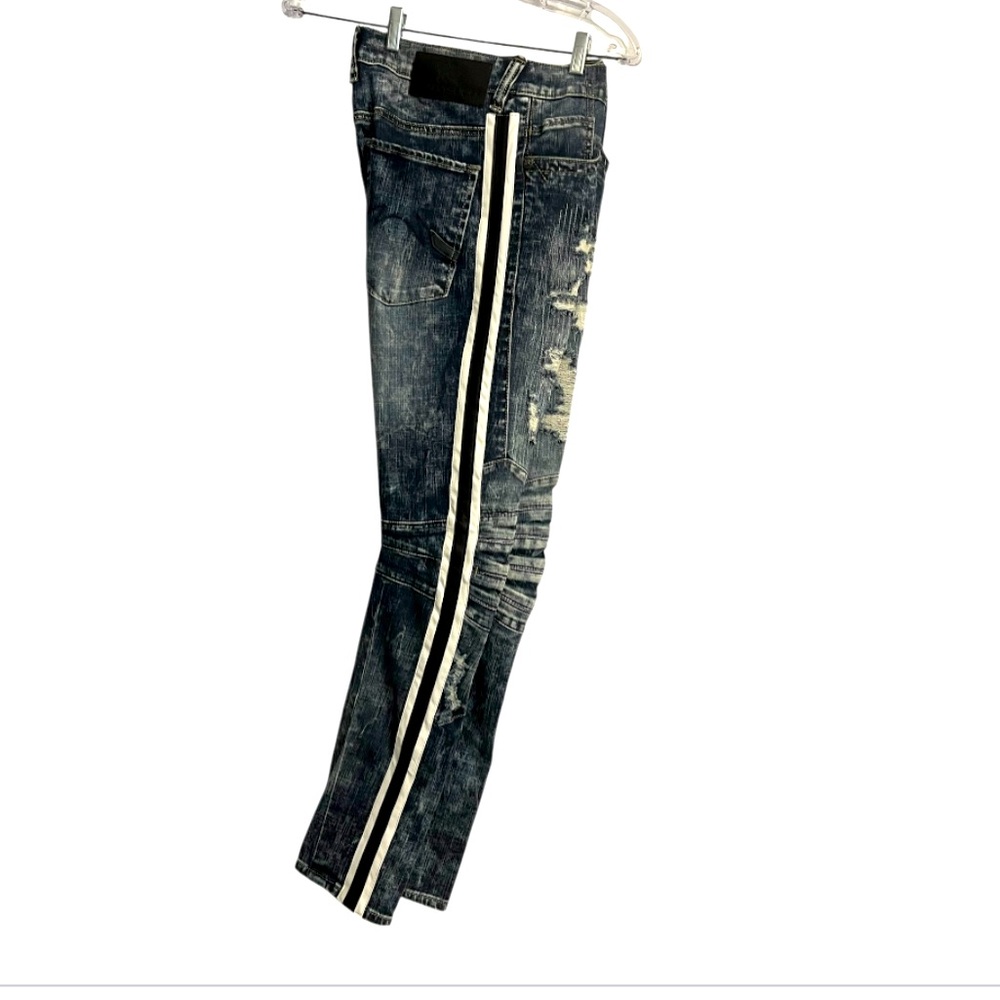 Men’s distressed Parasuco jeans
